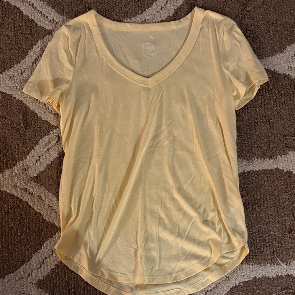 SO Light Yellow V-Neck Short Sleeve Tee